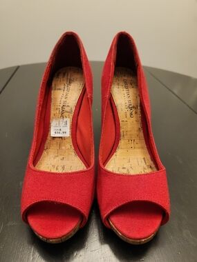 Christian Siriano Red Canvas Peep-Toe Platform Pumps